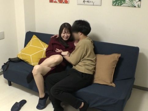 【隠し撮り】『こんなの初めて…』ヤリモク男の罠にハマった爆乳美女がヤリ部屋で大胆露出！豊満ボディを晒し、隠しカメラの前で淫らに乱れる♡ 快楽に溺れ、セックスに酔いしれる姿は必見！