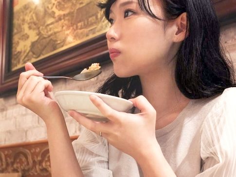 【美脚若妻の危険な選択】『旦那なんかもう信用できない…』離婚寸前の若妻が鬱憤晴らしにAV出演！極上手マンでビクビク痙攣！金にだらしない旦那への不満を男優のテクで吹き飛ばす！