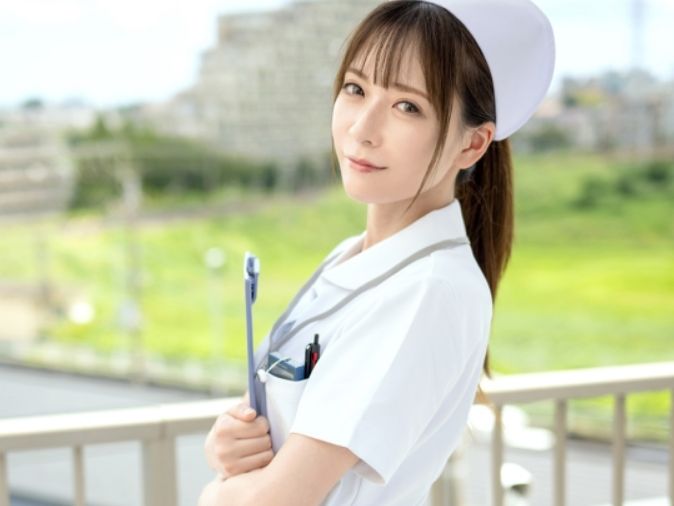 【清楚系ナースの裏の顔】『患者さんのチンポ、お世話しちゃいます♥』野々浦暖ちゃんが白衣の天使からド変態看護師に！かわいい顔してチンポ大好き、仕事中にこっそりフェラ抜きサービス！ｗ