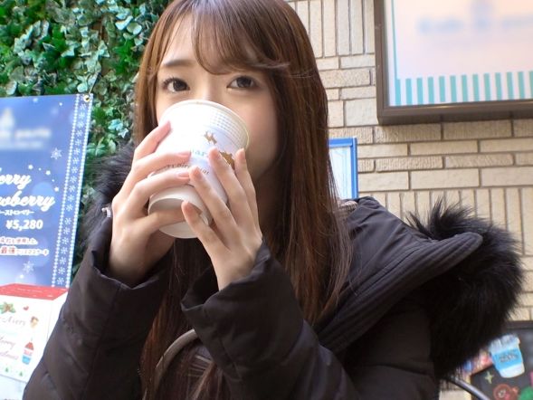 【ドM女子大生の性癖解放】陰キャJDの隠れた欲望が爆発！承認欲求モンスターが、生ハメセックスで快感に溺れ、イキまくる！変態プレイで本能むき出し【主観体験】「硬くなってる…♥」スレンダー美女軍団に囲まれての乳首舐め手コキ！キミだけを見つめる美女たちの官能的な手さばきと甘い吐息で、最高の射精体験を！！！