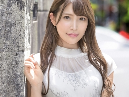 【色白スレンダー美女の訪問セックス】『素人さん、私とエッチしよ♥』如月えれなが素人男性宅を突撃！ねっとり絡みつく濃厚プレイで素人チ○ポを骨抜きにしちゃう！