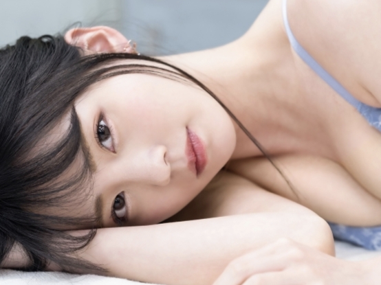 【2人がかりでイジられまくり】キュートなカラダに白濁液をぶっかけ！顔中ザーメンまみれで感じちゃう♡イキ顔がエロかわいい！