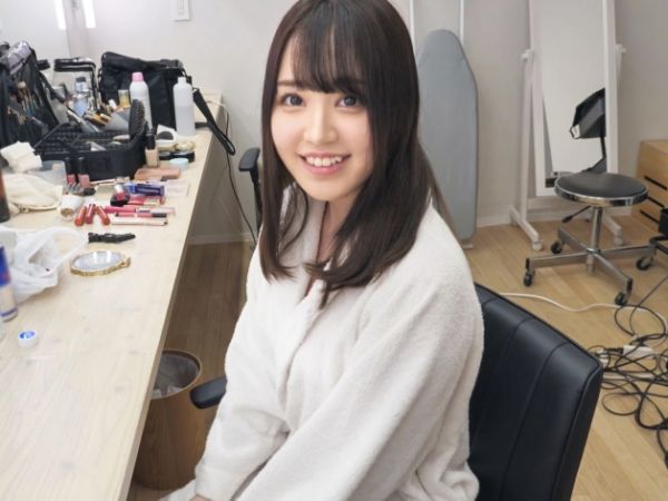 【元アイドル制服SEX】『恥ずかしい…』元人気グループ美少女がAVデビュー！色白美肌を晒し、制服着たまま肉棒挿入で悶絶嬌声！